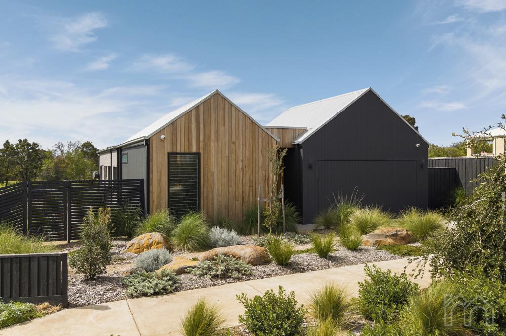 11 Raymond St, Daylesford, VIC 3460