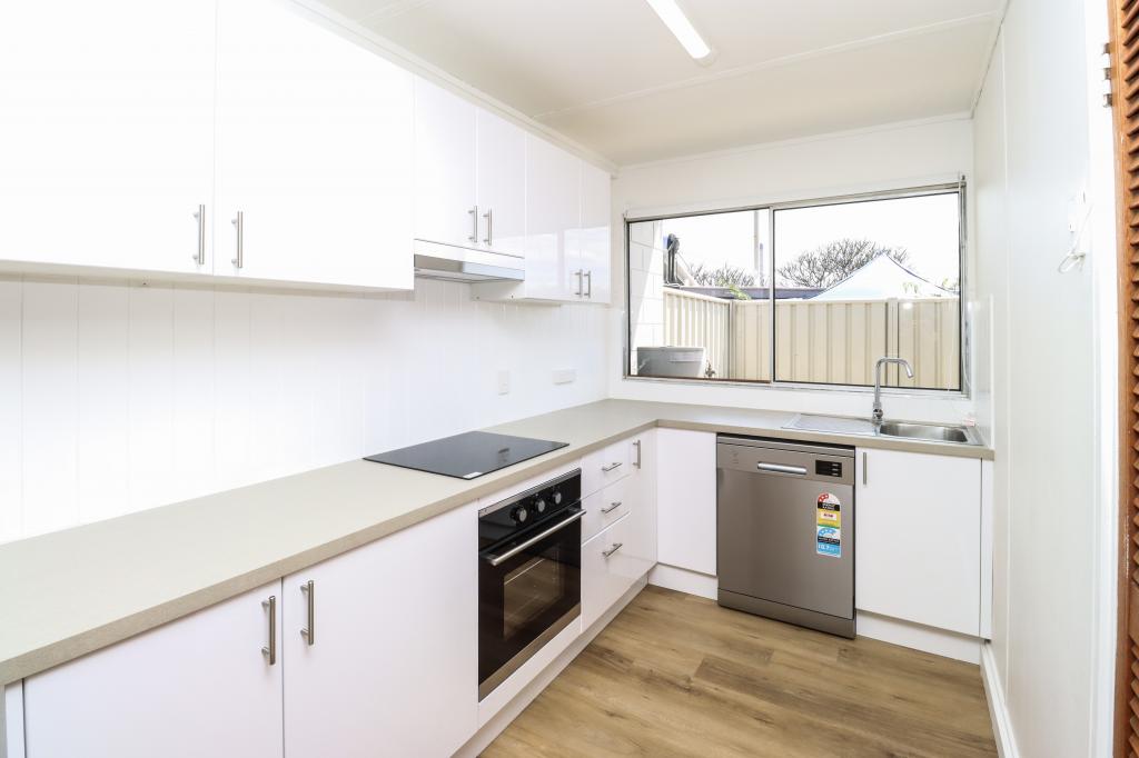 Unit 2/76 Buckley Ave, Mount Isa, QLD 4825