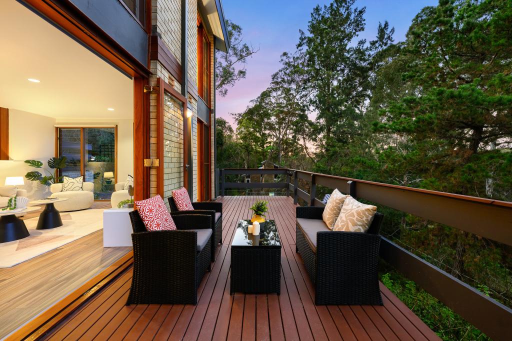 1 Trevalgan Pl, St Ives, NSW 2075