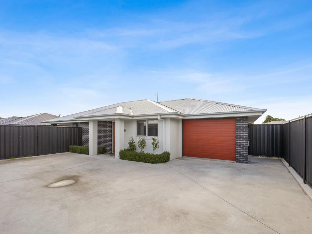 2/11 Youl Rd, Perth, TAS 7300