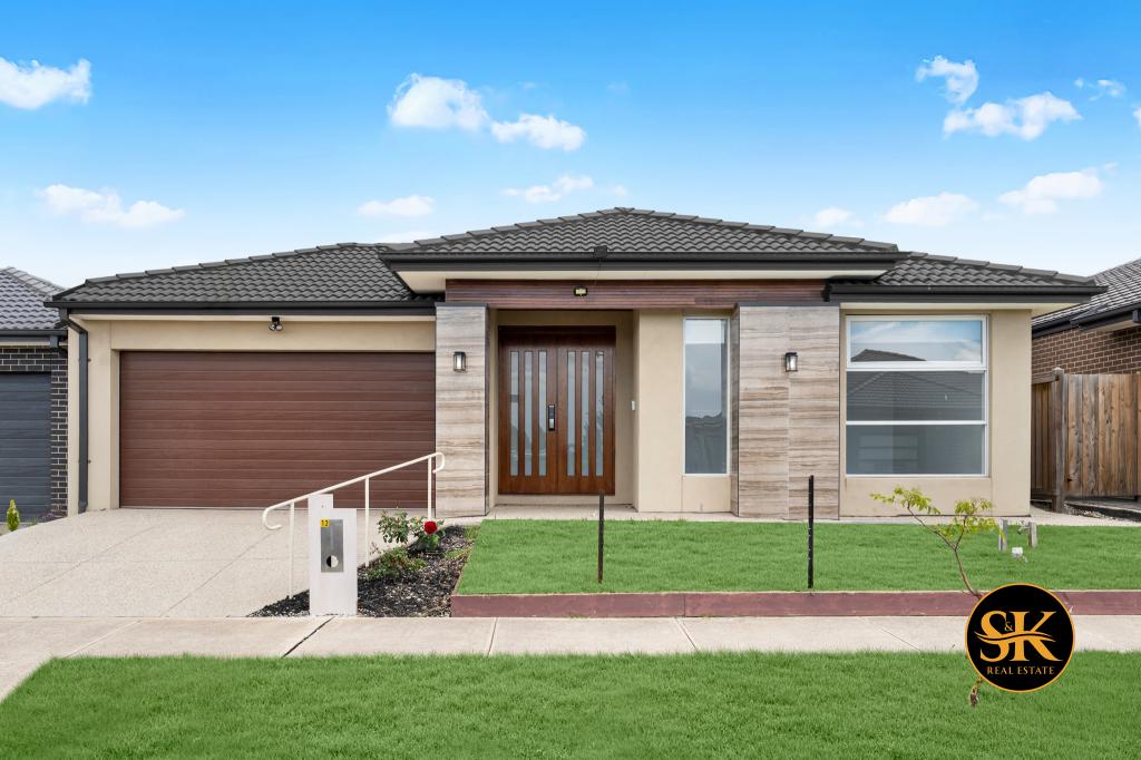 12 Adelaide Cct, Donnybrook, VIC 3064