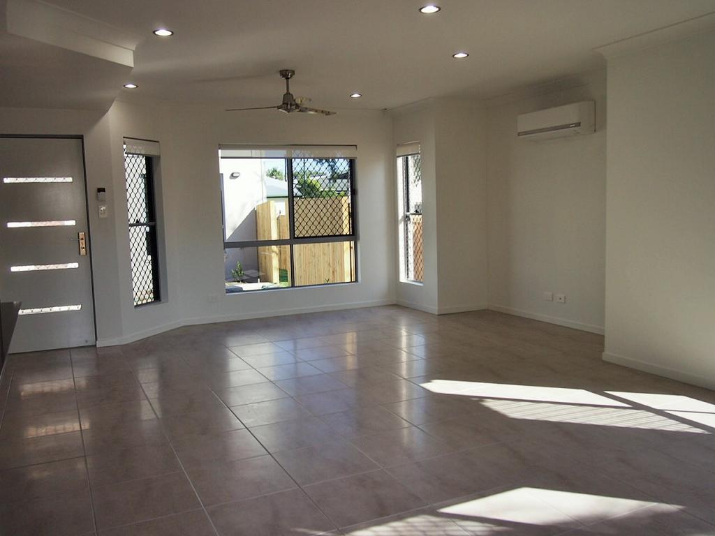7/5 CANBERRA ST, NORTH MACKAY, QLD 4740