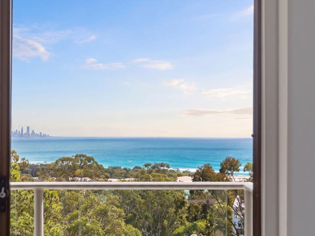 15 Ocean Gr, Currumbin, QLD 4223