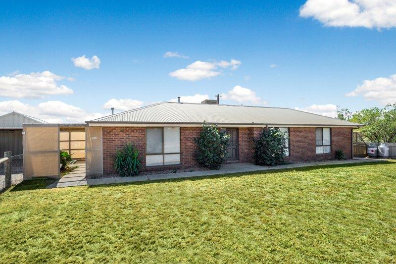 60 Stewarts Lane, Lockwood, VIC 3551