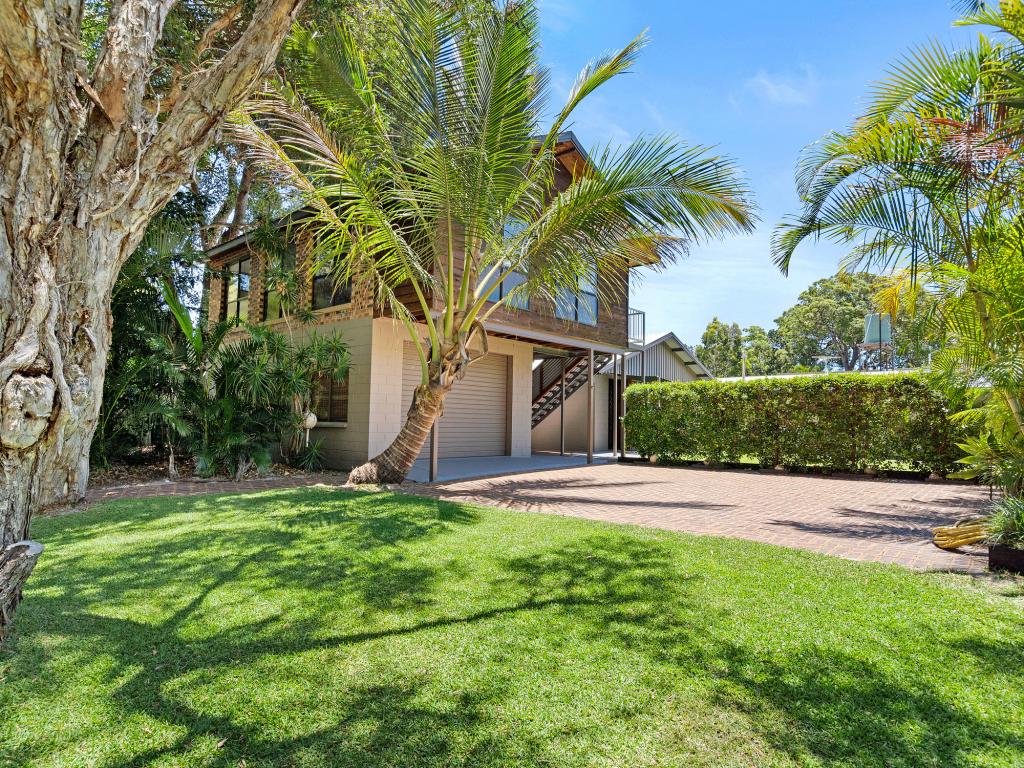 92 Midgen St, Kooringal, QLD 4025