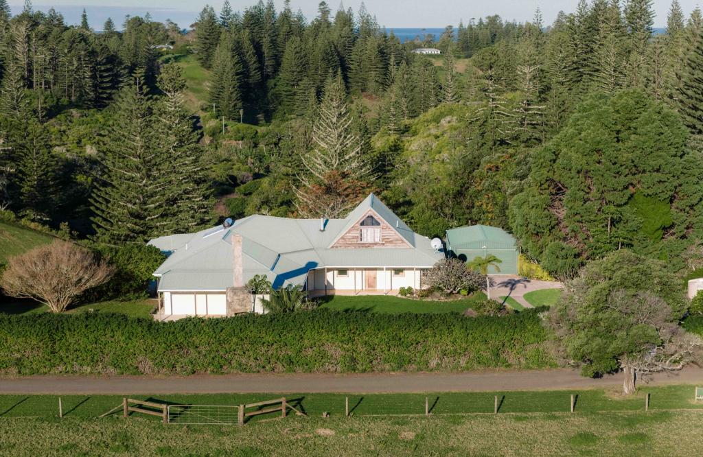 17 Cobby Robinson Rd, Norfolk Island, NSW 2899