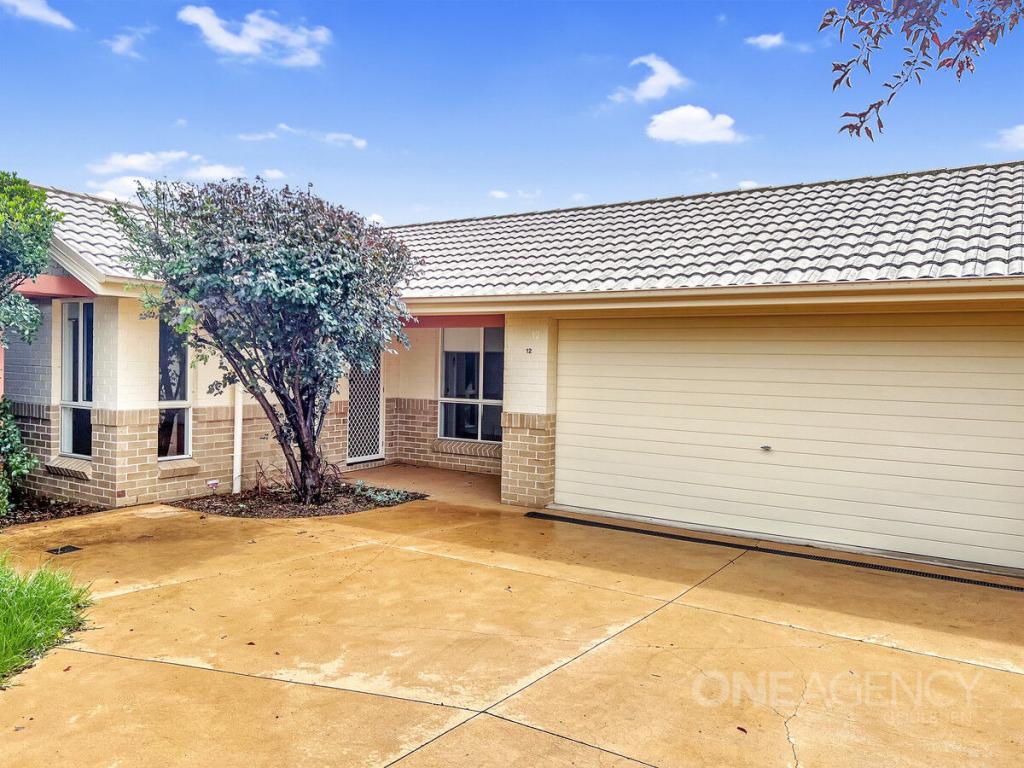 12 Stombuco Pl, Goulburn, NSW 2580