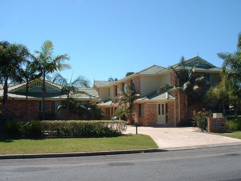 6/2-4 Yethonga Ave, Blue Bay, NSW 2261