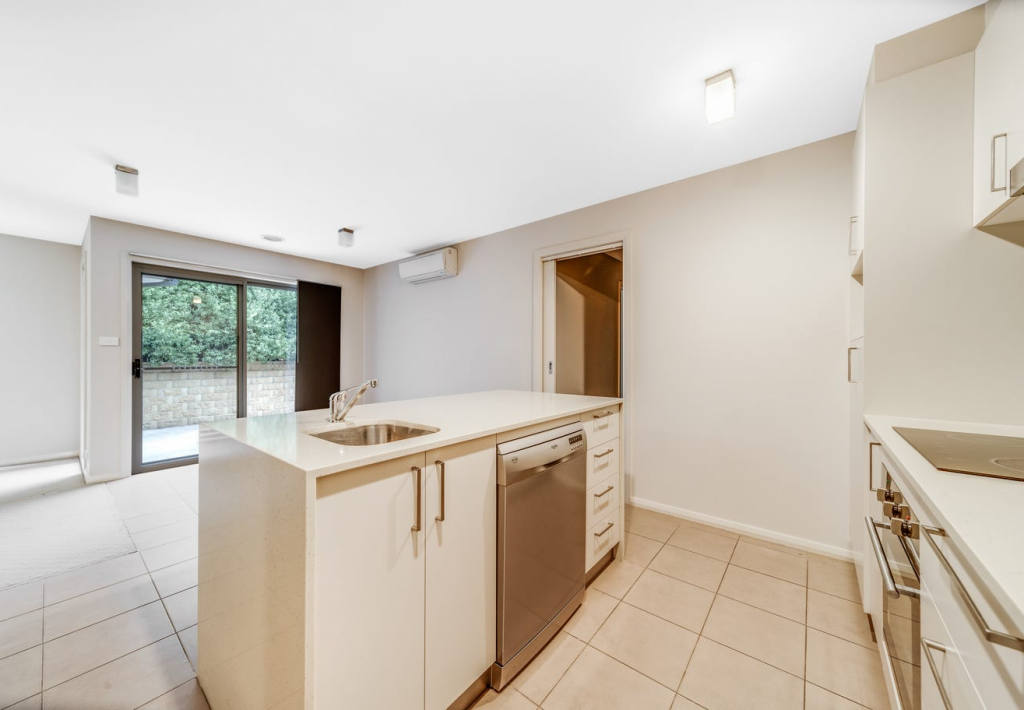 11 Patrick Shaw St, Casey, ACT 2913