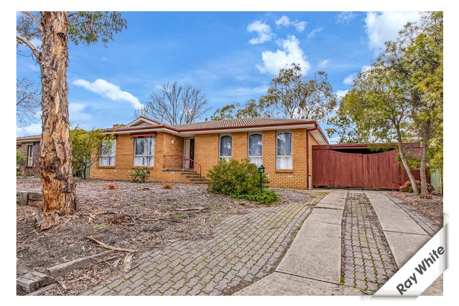 6 Hirst Pl, Giralang, ACT 2617