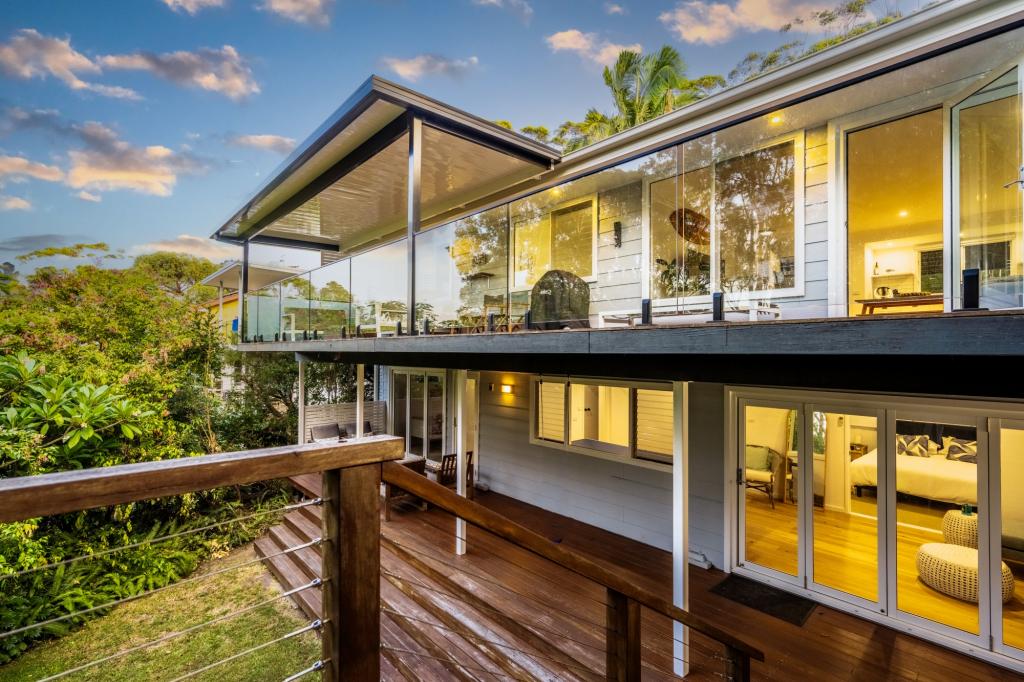 11 WARRI CRES, MACMASTERS BEACH, NSW 2251