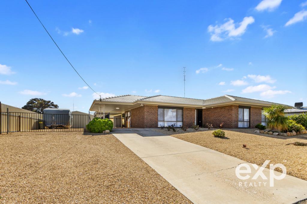 11 Third St, Morgan, SA 5320