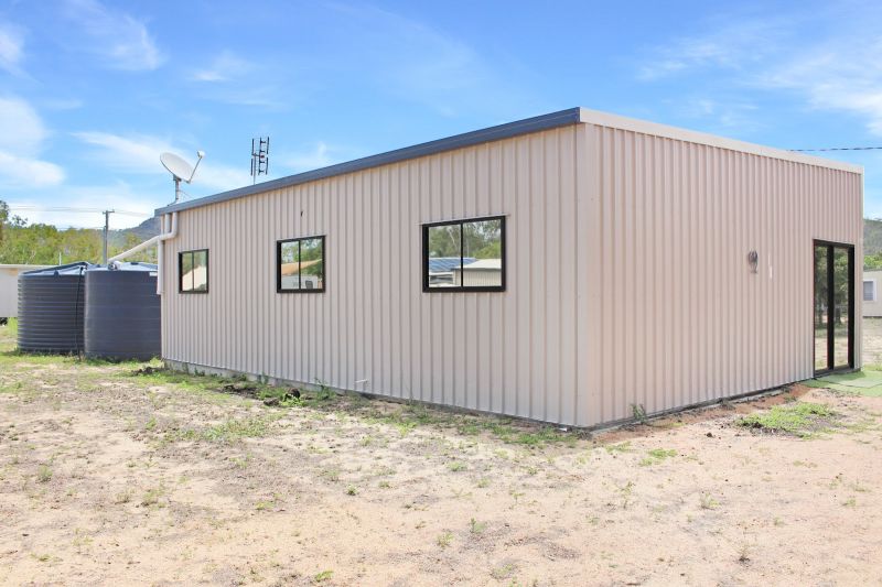 10 Lyons Cres, Nome, QLD 4816