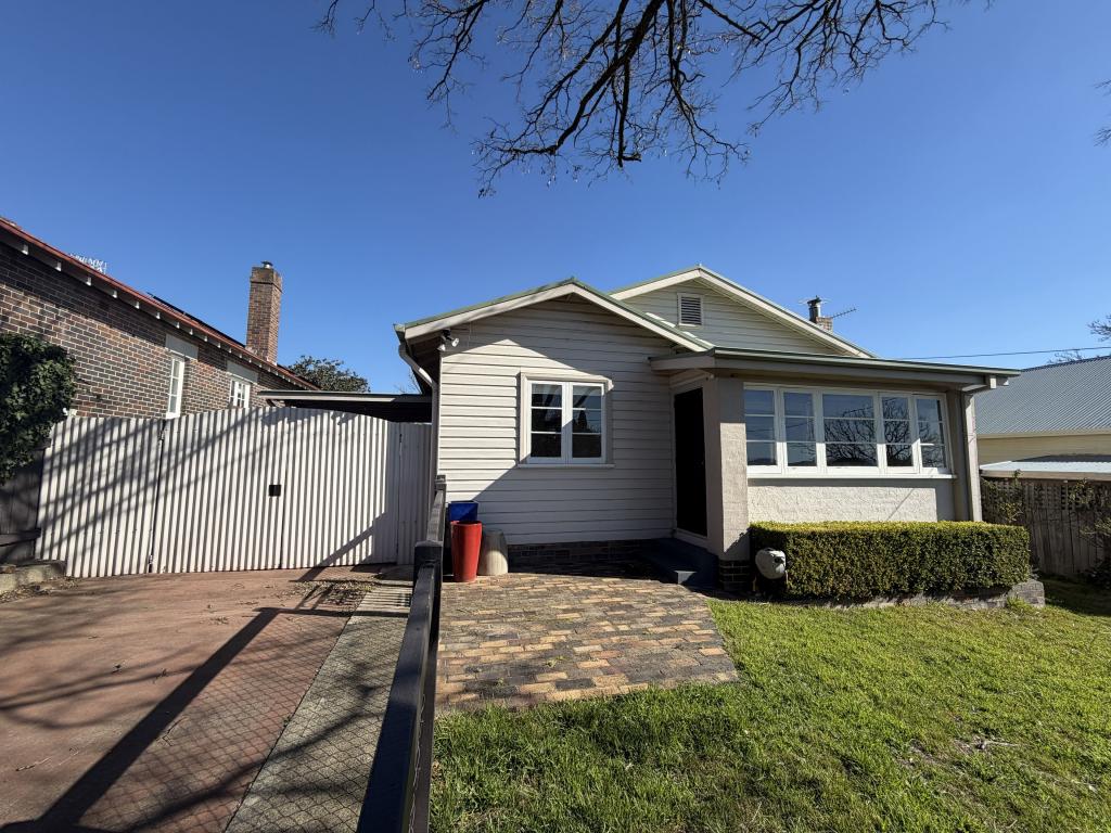 146 Mossman St, Armidale, NSW 2350