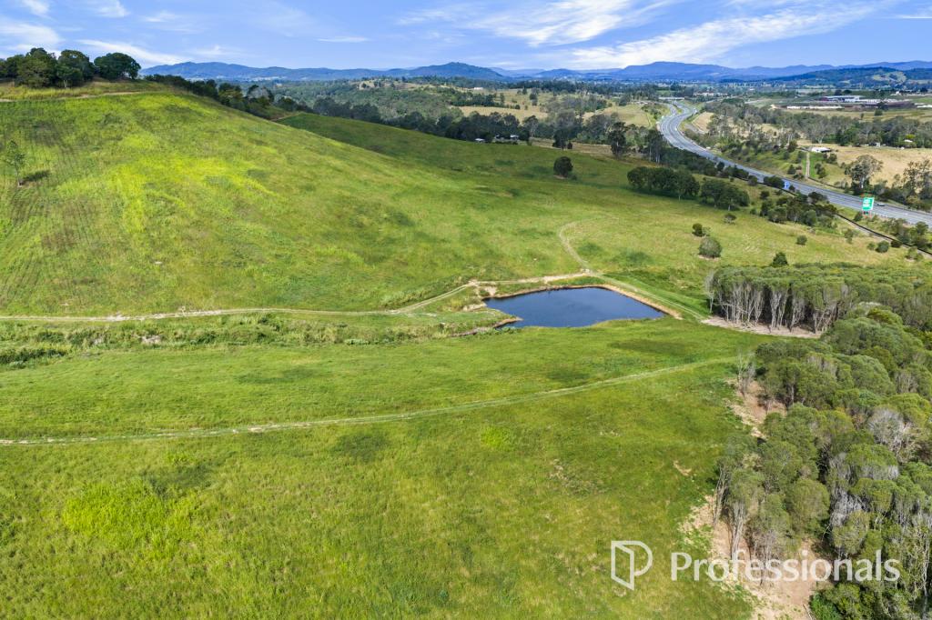 449 Kenman Rd, Traveston, QLD 4570