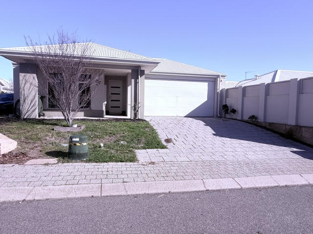 13/27 Barfield Rd, Hammond Park, WA 6164