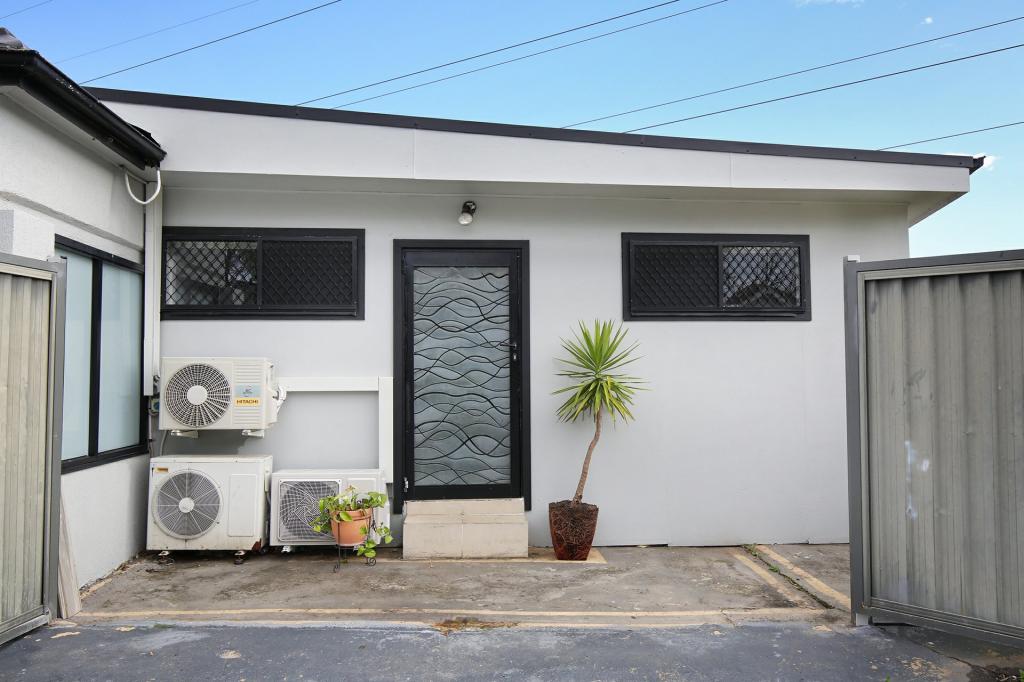 Granny Flat/1 Gowrie Ave, Punchbowl, NSW 2196