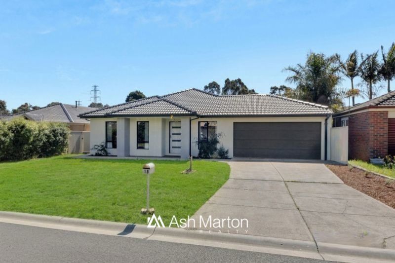 18 Hazelmere Ave, Cranbourne West, VIC 3977