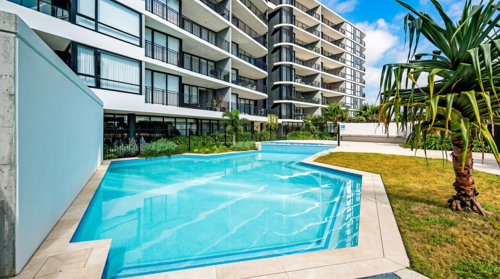2402/8 Athena Bvd, Hope Island, QLD 4212