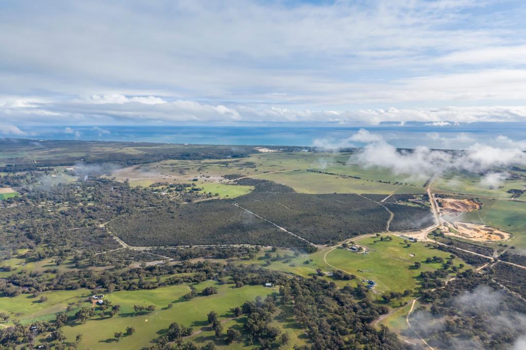 280 Boobabbie Rd, Caraban, WA 6041