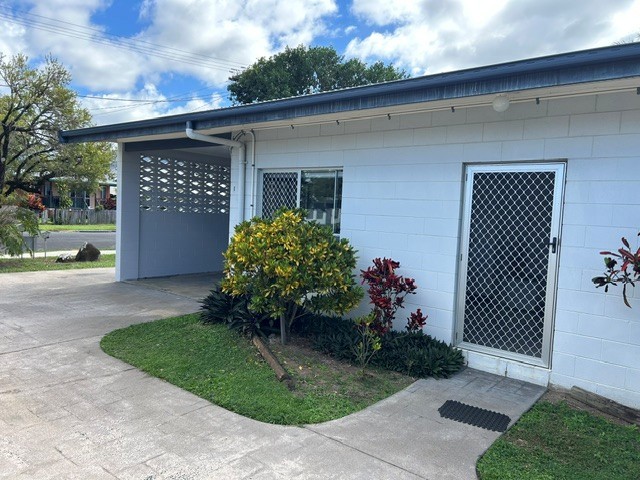 1/50 Winkworth St, Westcourt, QLD 4870