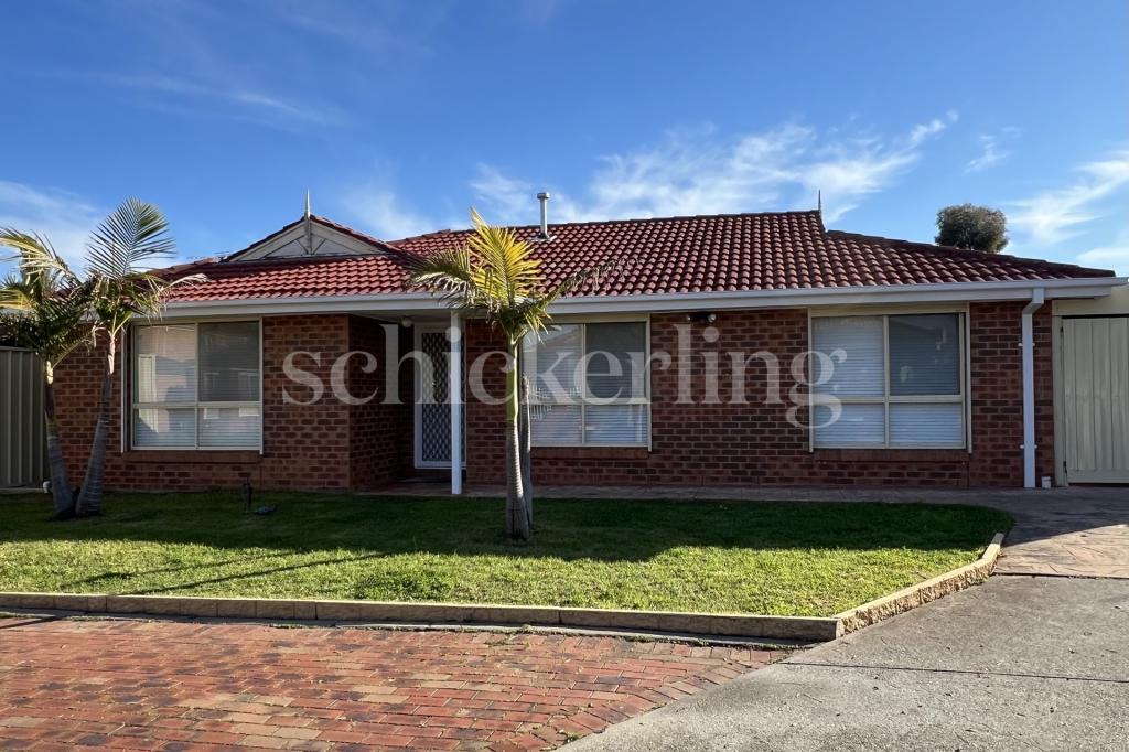 3 Oakridge Cl, Delahey, VIC 3037