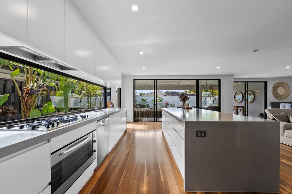 3 Azimut Cres, Hope Island, QLD 4212