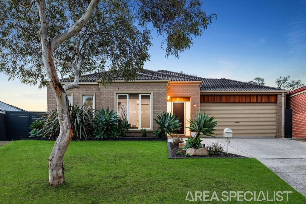 4 Sunny Vale Dr, Langwarrin, VIC 3910