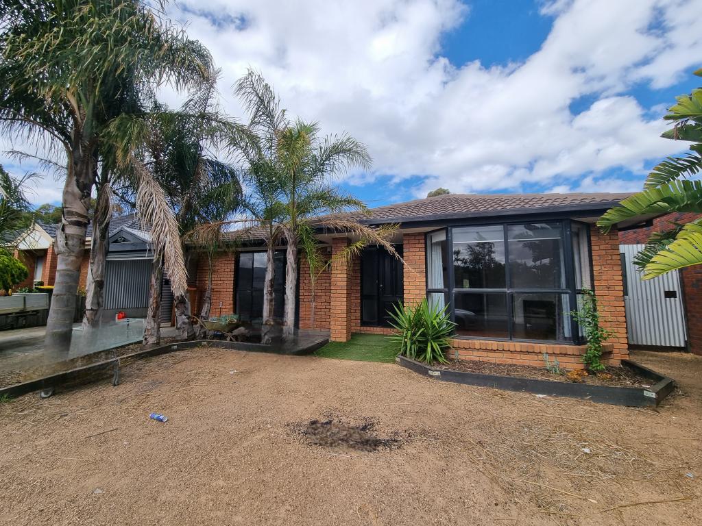 4 Basalt Ct, Delahey, VIC 3037