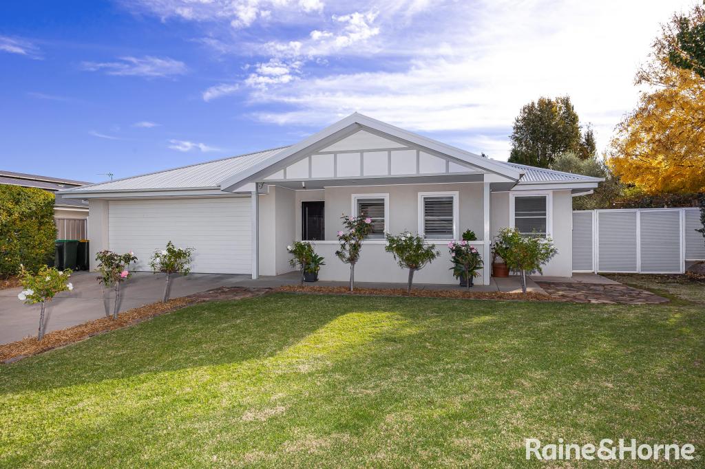 53 Messenger Ave, Boorooma, NSW 2650