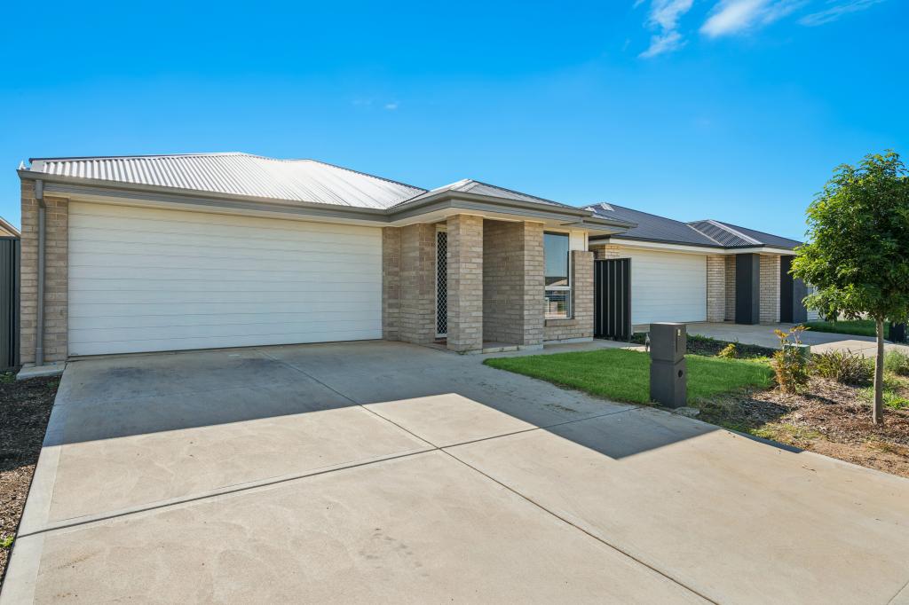 4 Desiree St, Munno Para, SA 5115