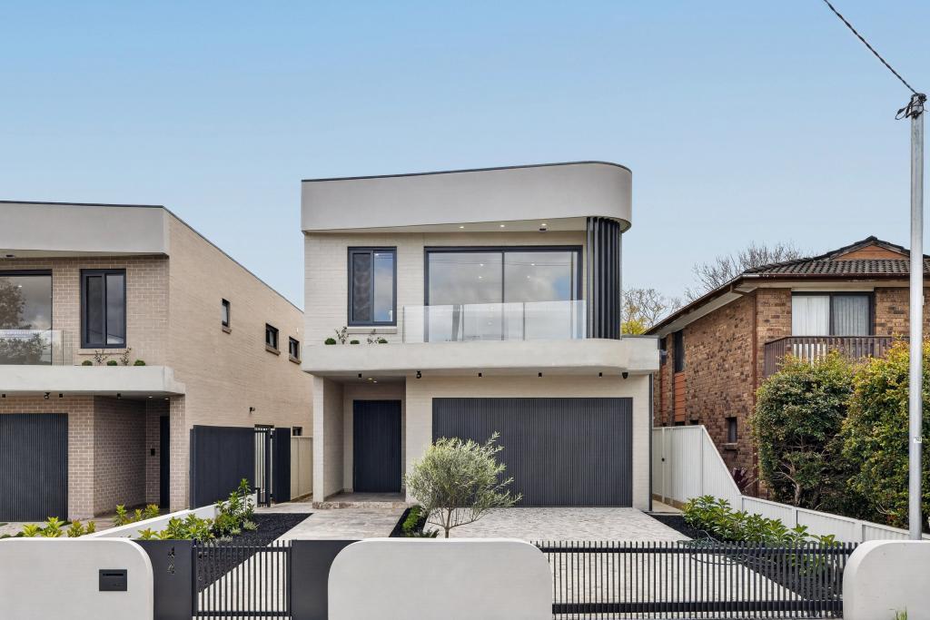 44 BLACKSHAW AVE, MORTDALE, NSW 2223
