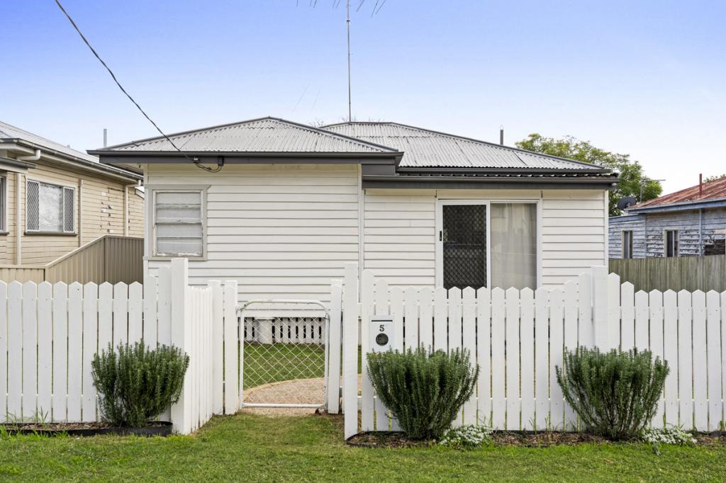 5 Tighe St, Newtown, QLD 4350