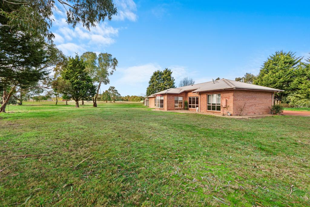 7 GLENO CT, CARDIGAN, VIC 3352