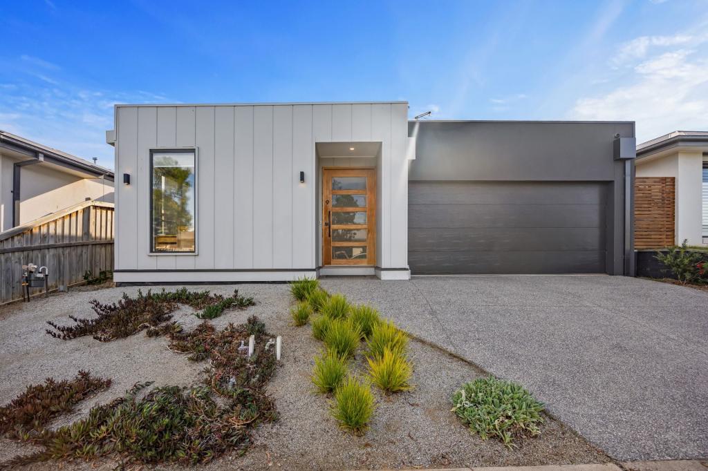 9 Lightwood St, Torquay, VIC 3228