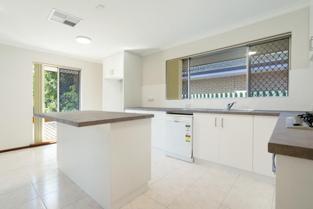 18 Morago Cres, Cloverdale, WA 6105