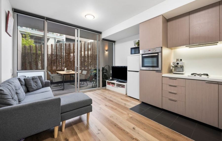 21/4 BIK LANE, FITZROY, VIC 3065