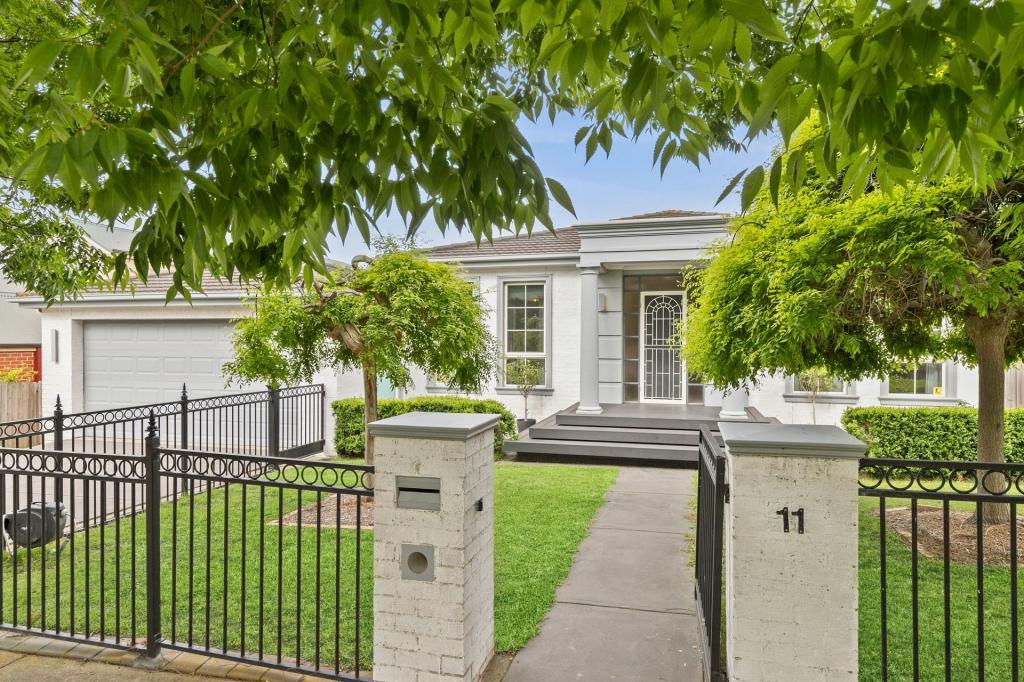 11 Highland Way, Highton, VIC 3216