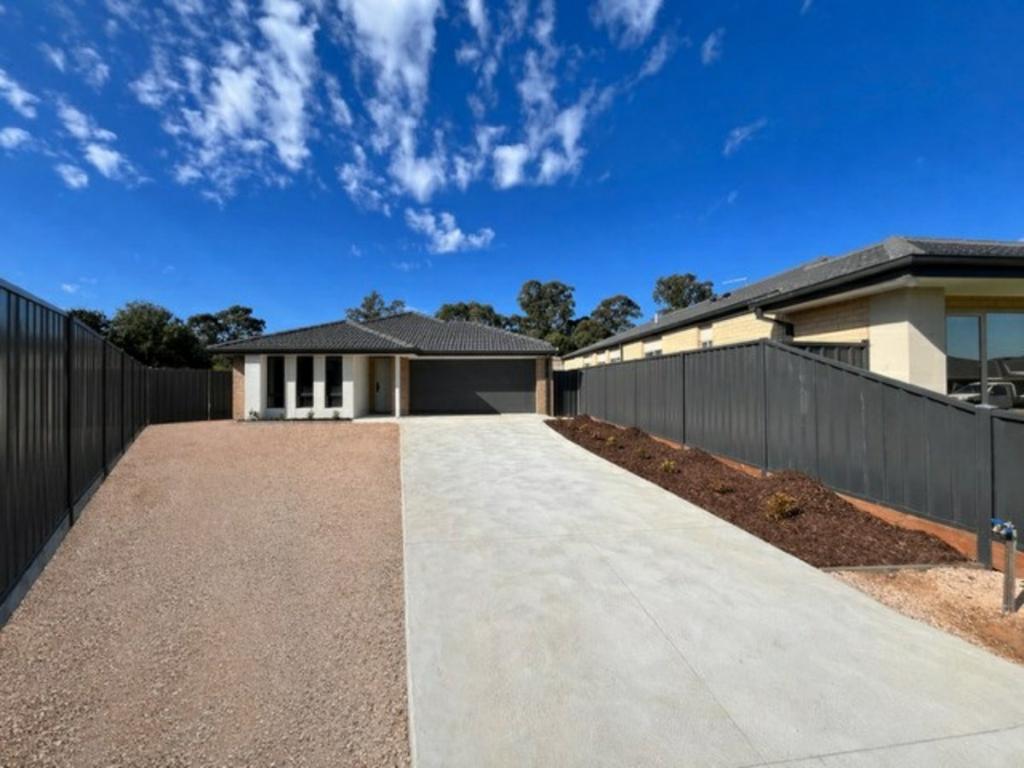 5 Bloodwood St, Broadford, VIC 3658