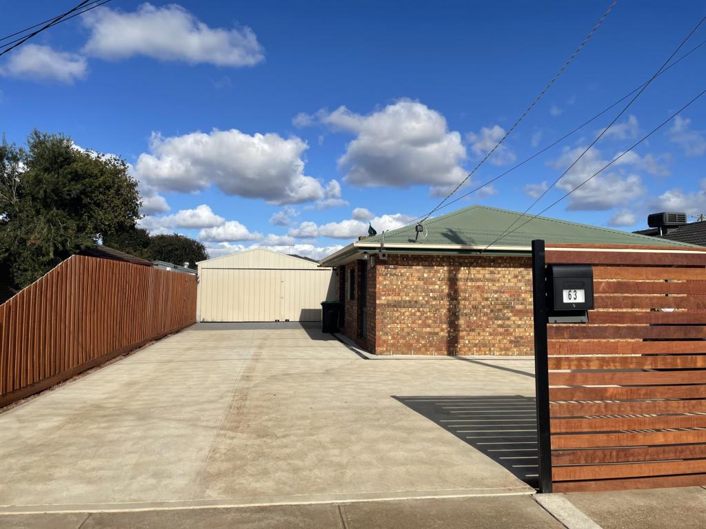 63 Grace St, Melton South, VIC 3338