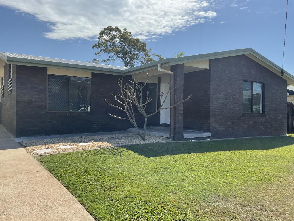 43 Limpus St, Urangan, QLD 4655