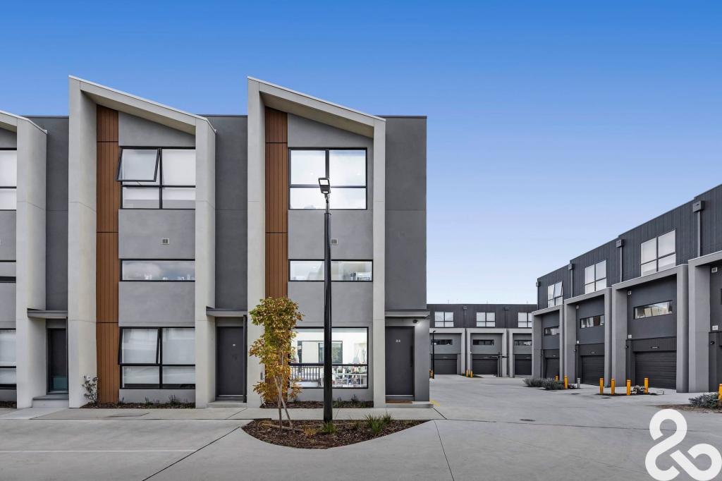 33 Casalingo Bvd, Mill Park, VIC 3082