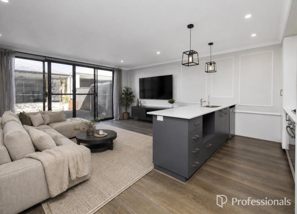 224 Leeuwin Bvd, Bushmead, WA 6055