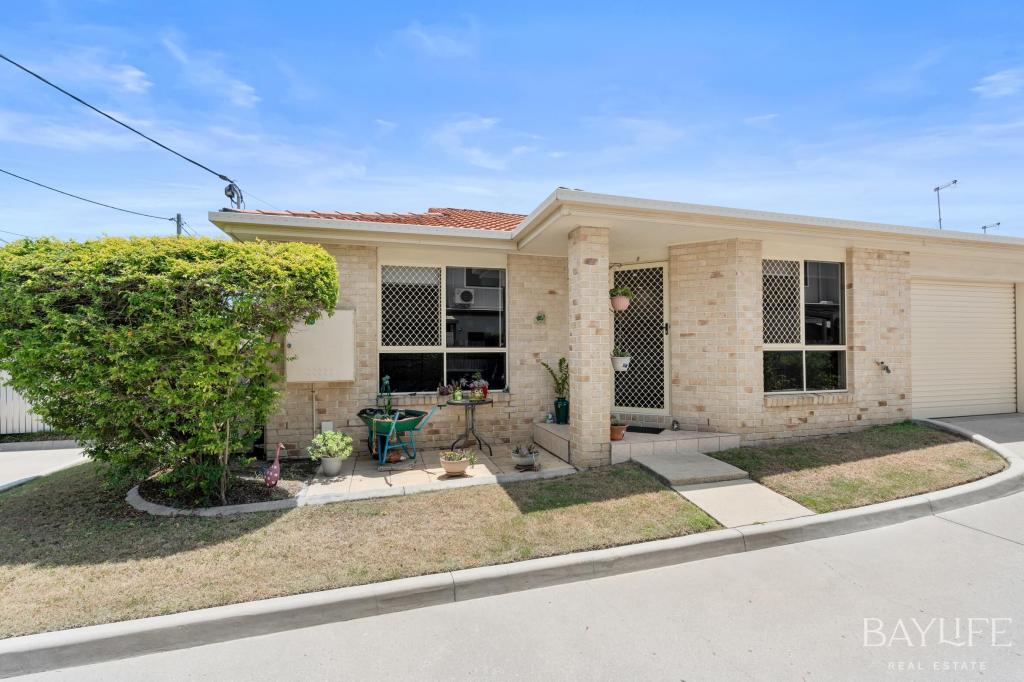 1/16 Blakeney St, Woody Point, QLD 4019