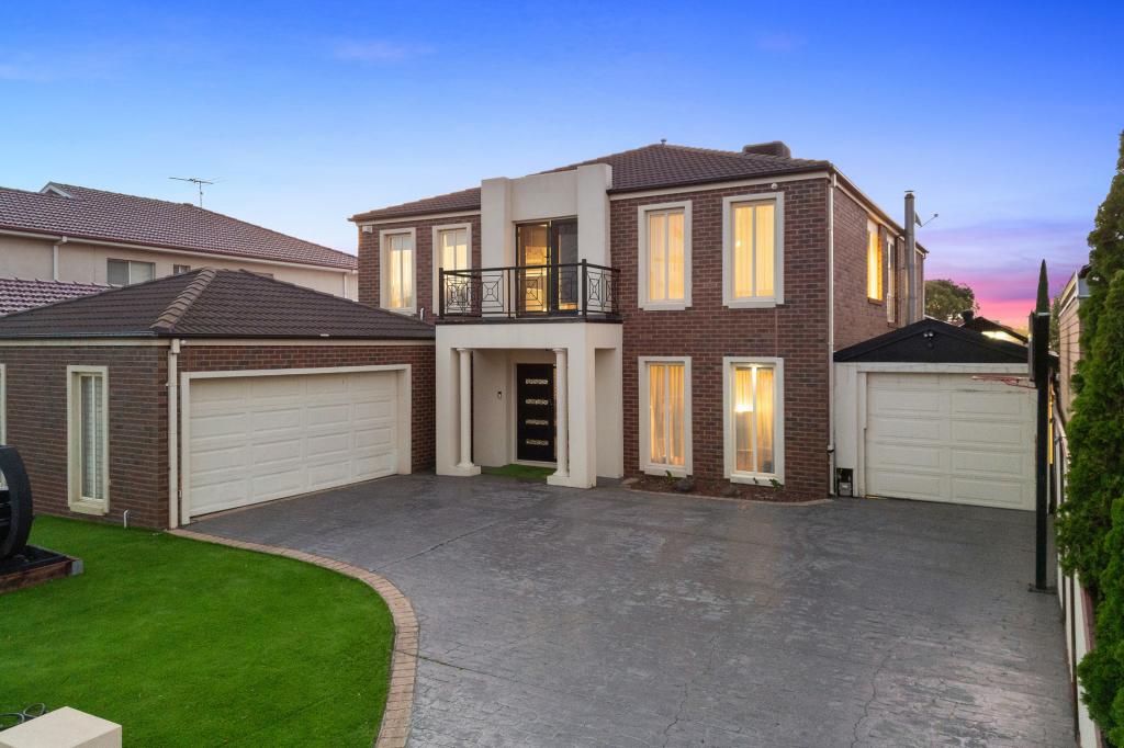 13 Glenelg Bvd, Taylors Hill, VIC 3037