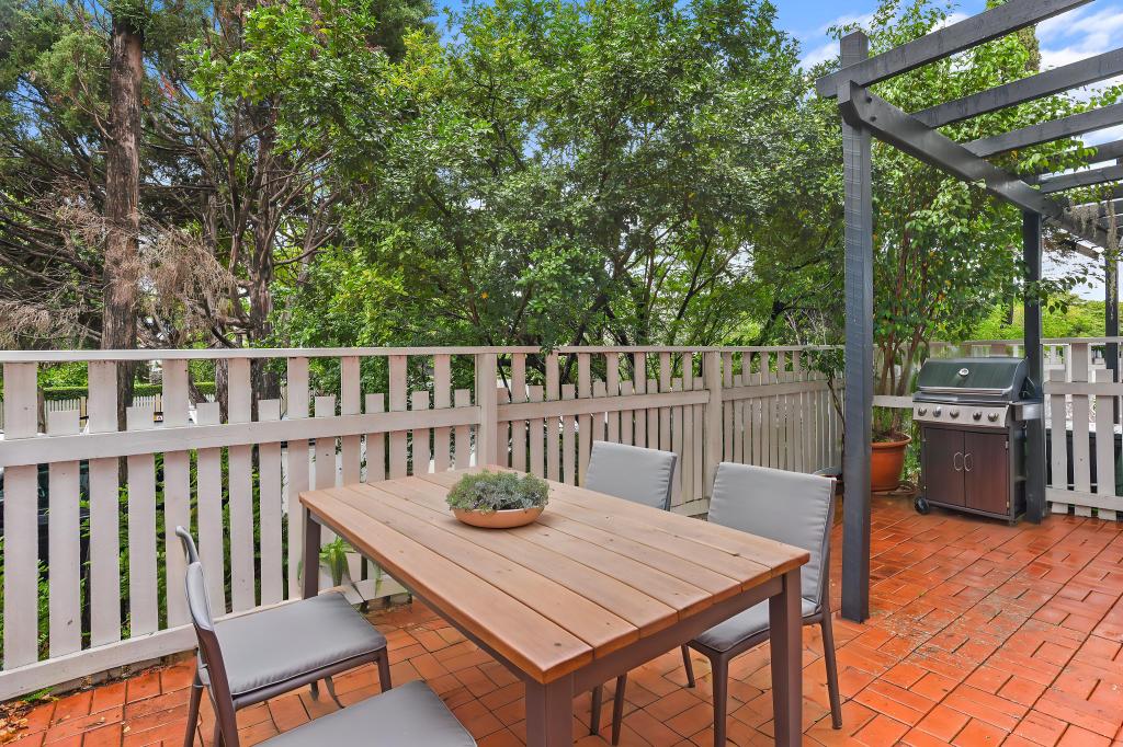 2/58 Merthyr Rd, New Farm, QLD 4005