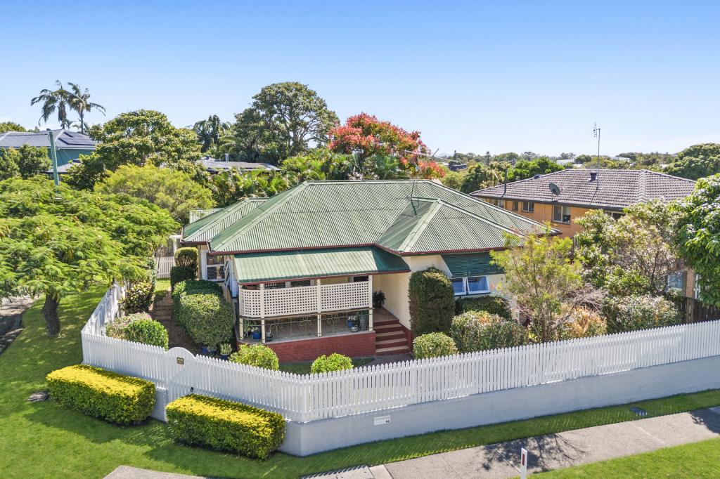 44 Brooke Ave, Southport, QLD 4215