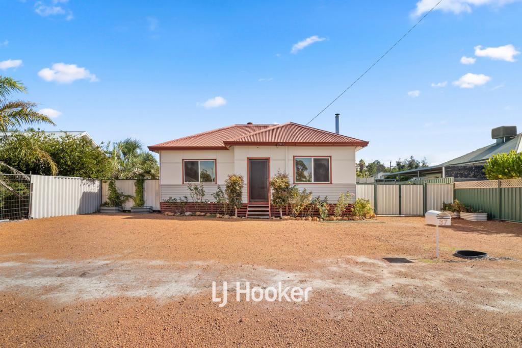 37 Prinsep St S, Collie, WA 6225