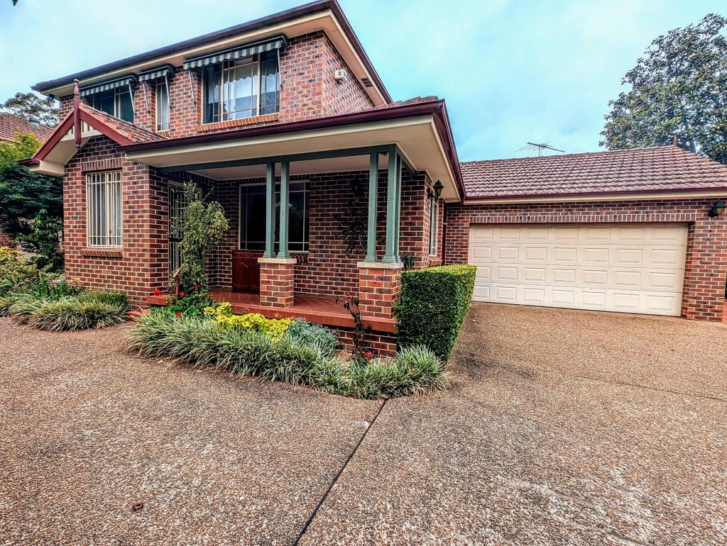 90 DUFFY AVE, WESTLEIGH, NSW 2120