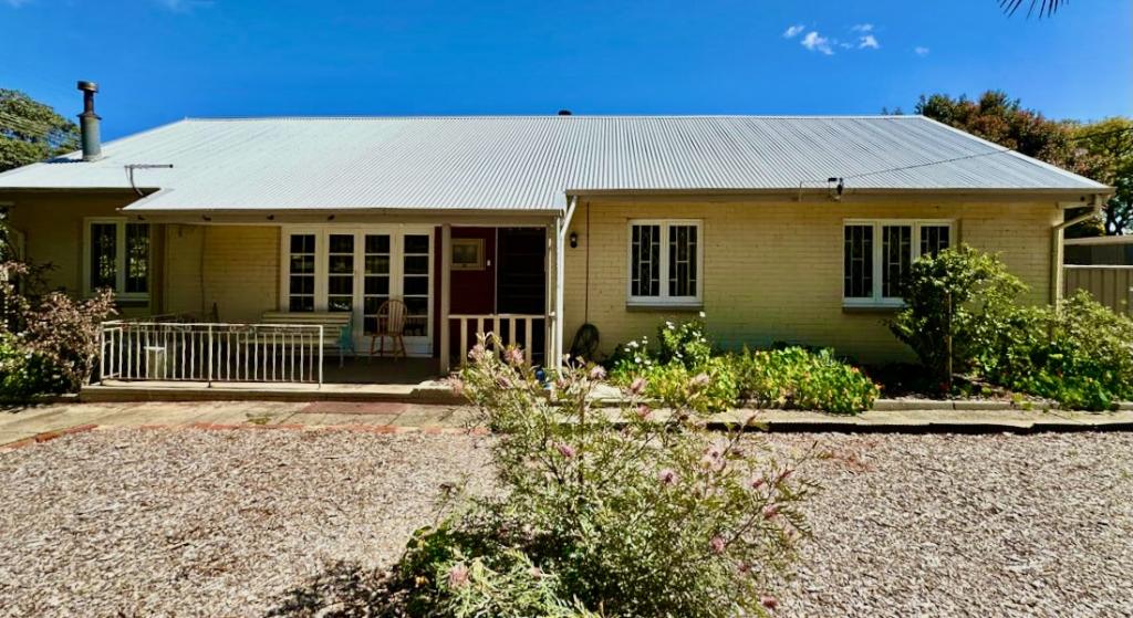 21 Stepney Rd, Armadale, WA 6112